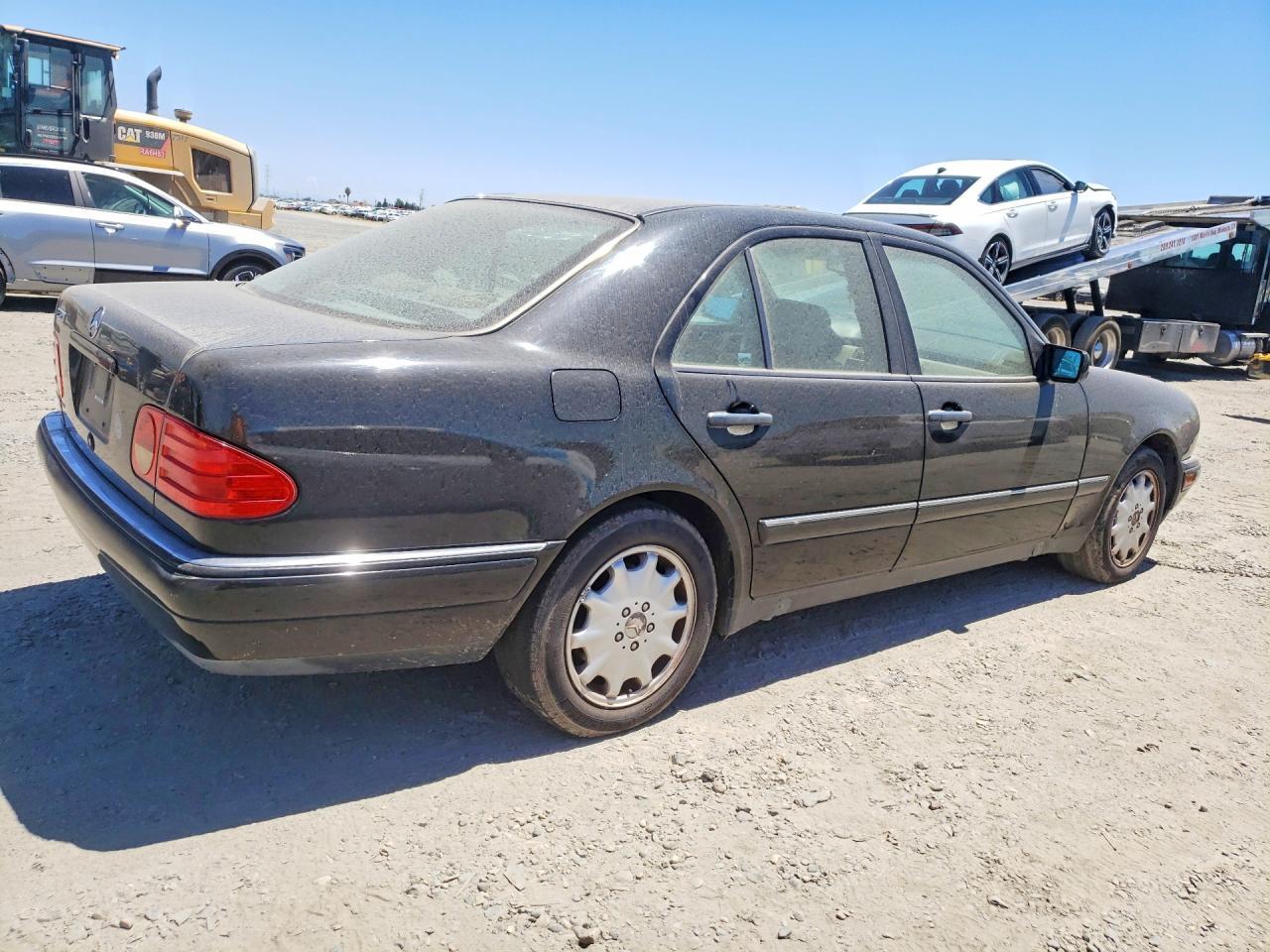 1996 Mercedes-Benz E 320 - Фото 3