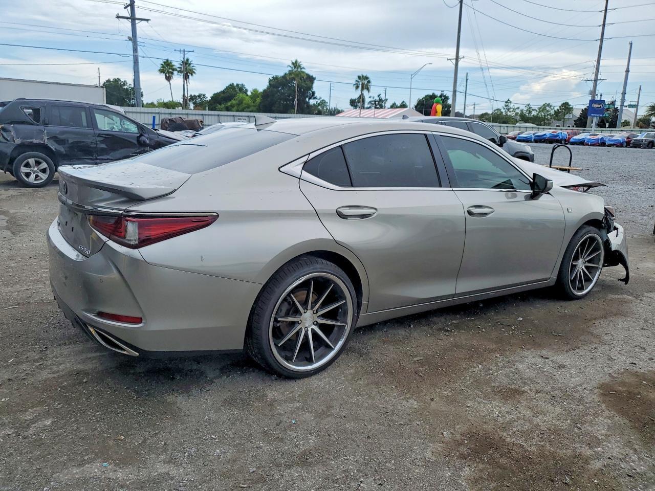 2019 Lexus Es 350 - Фото 3