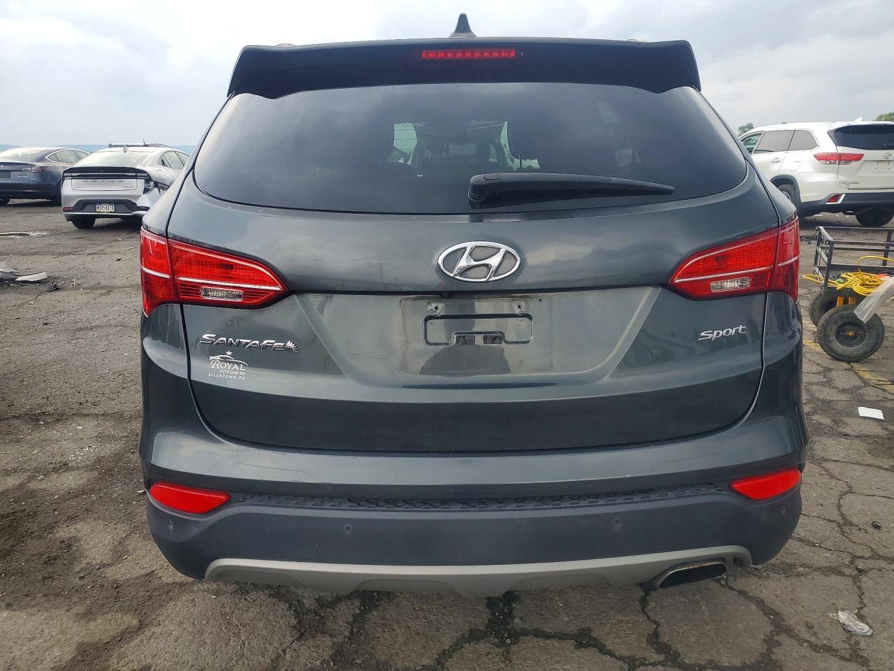 2014 Hyundai Santa Fe Sport 2.4L - Image 6