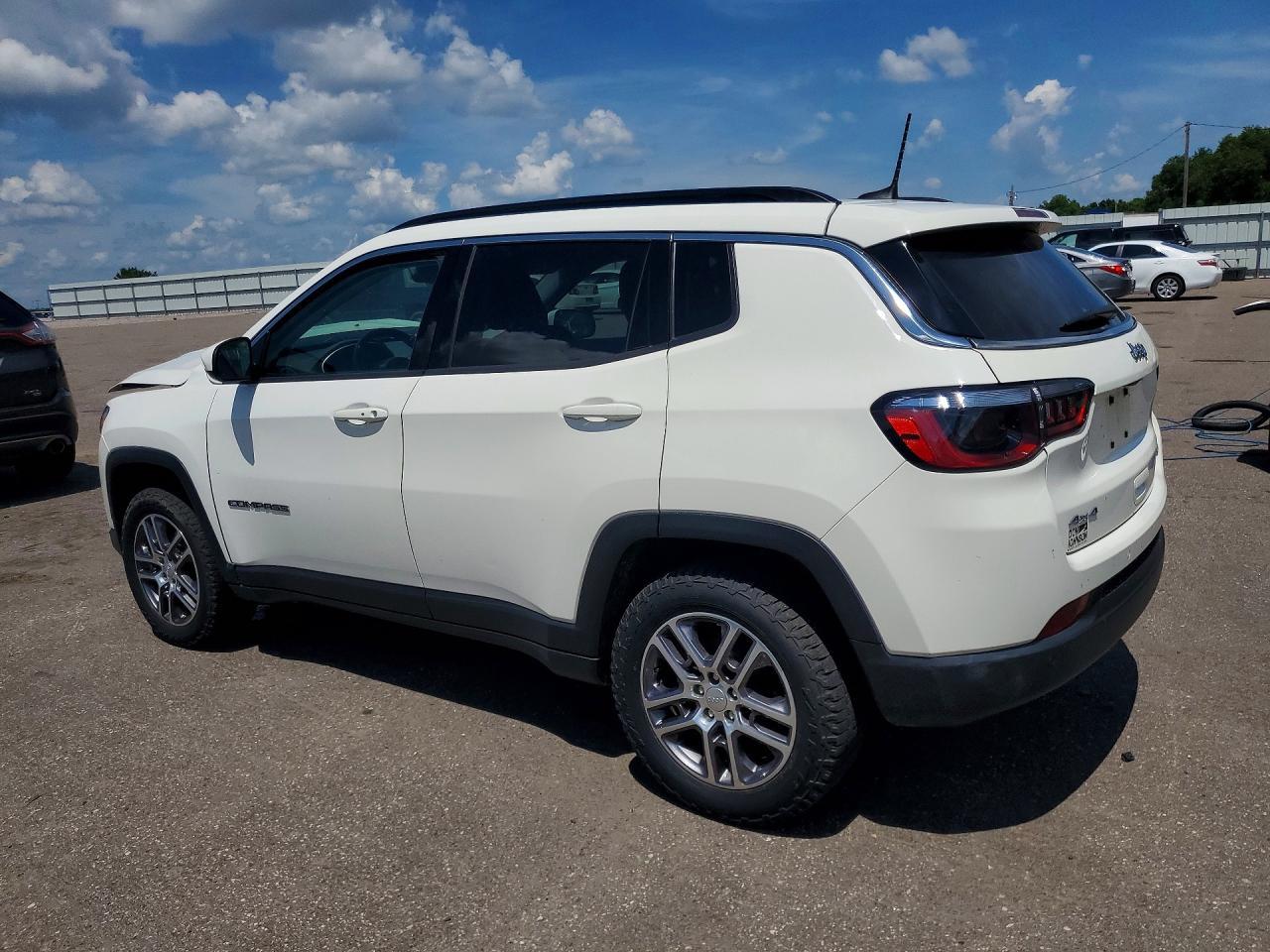 2020 Jeep Compass Latitude - Image 2