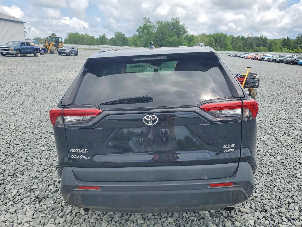 2021 Toyota Rav4 Xle - Фото 6