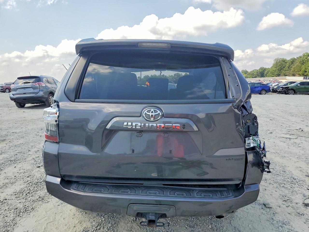 2021 Toyota 4Runner Sr5 - Image 6