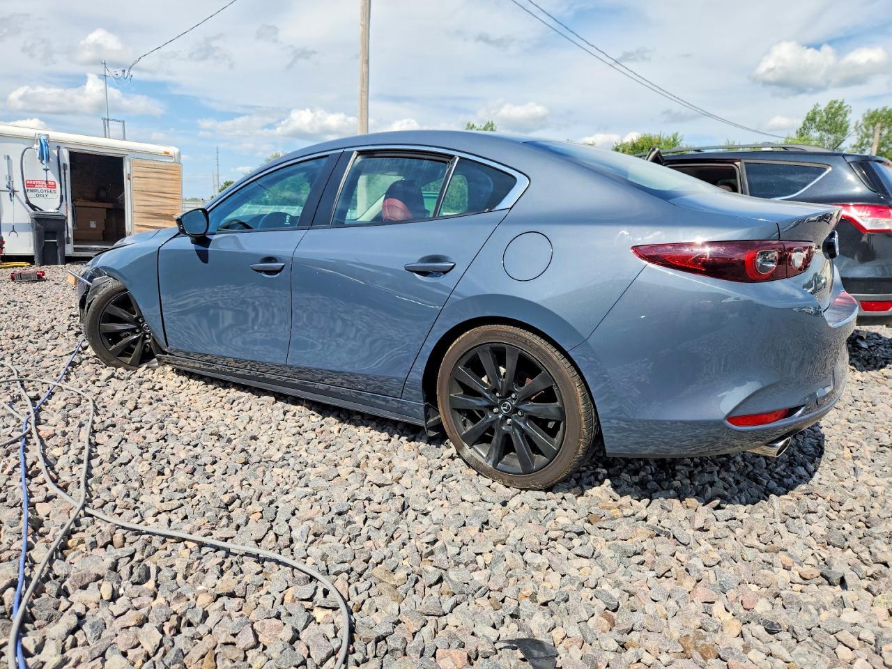 2024 Mazda 3 Preferred - Фото 2