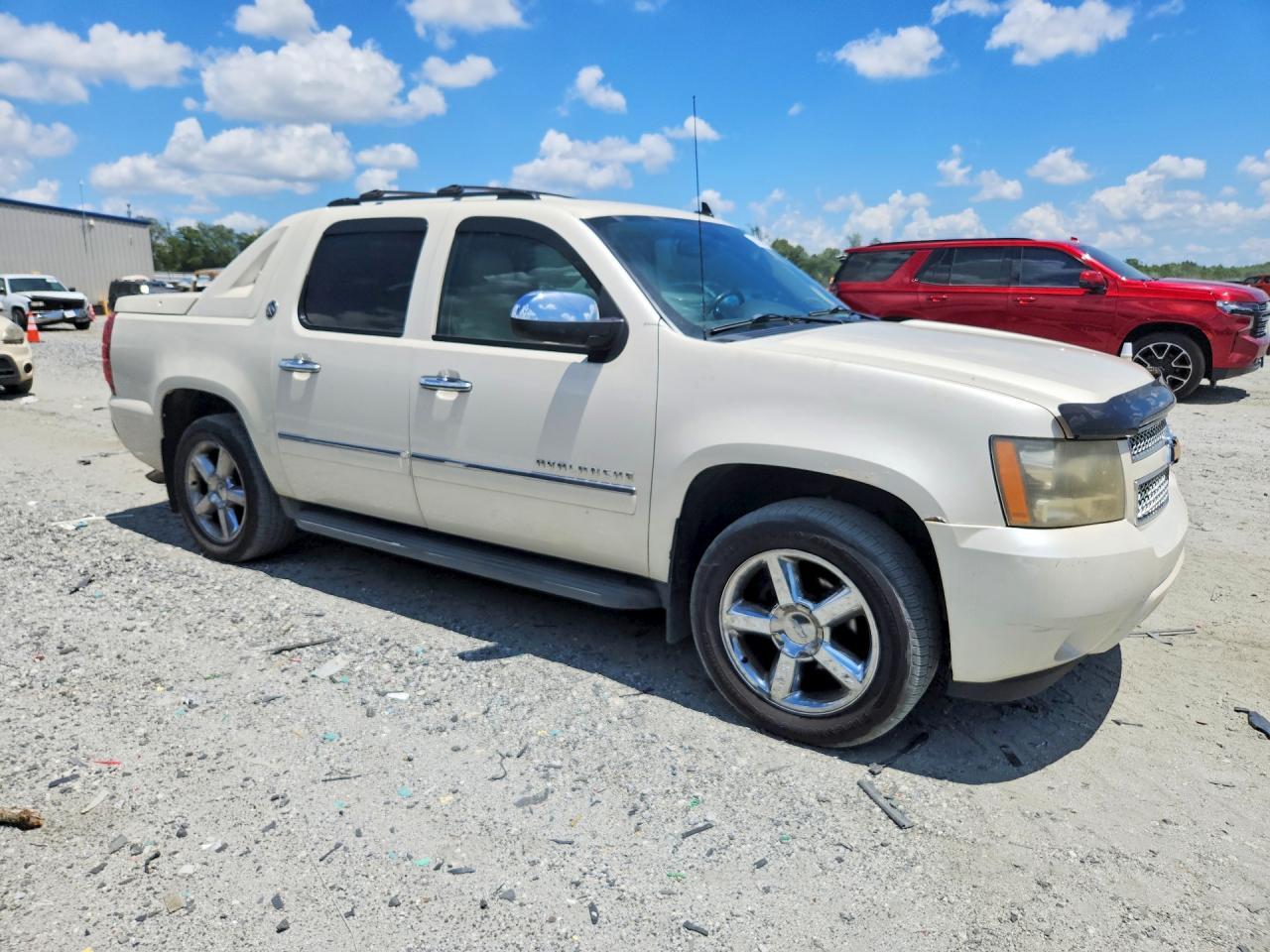 2013 Chevrolet Avalanche Ltz - Image 4