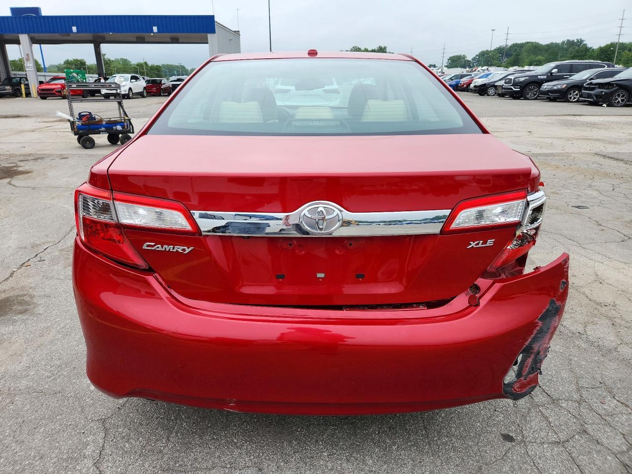 2014 Toyota Camry Xle V6 - Image 6