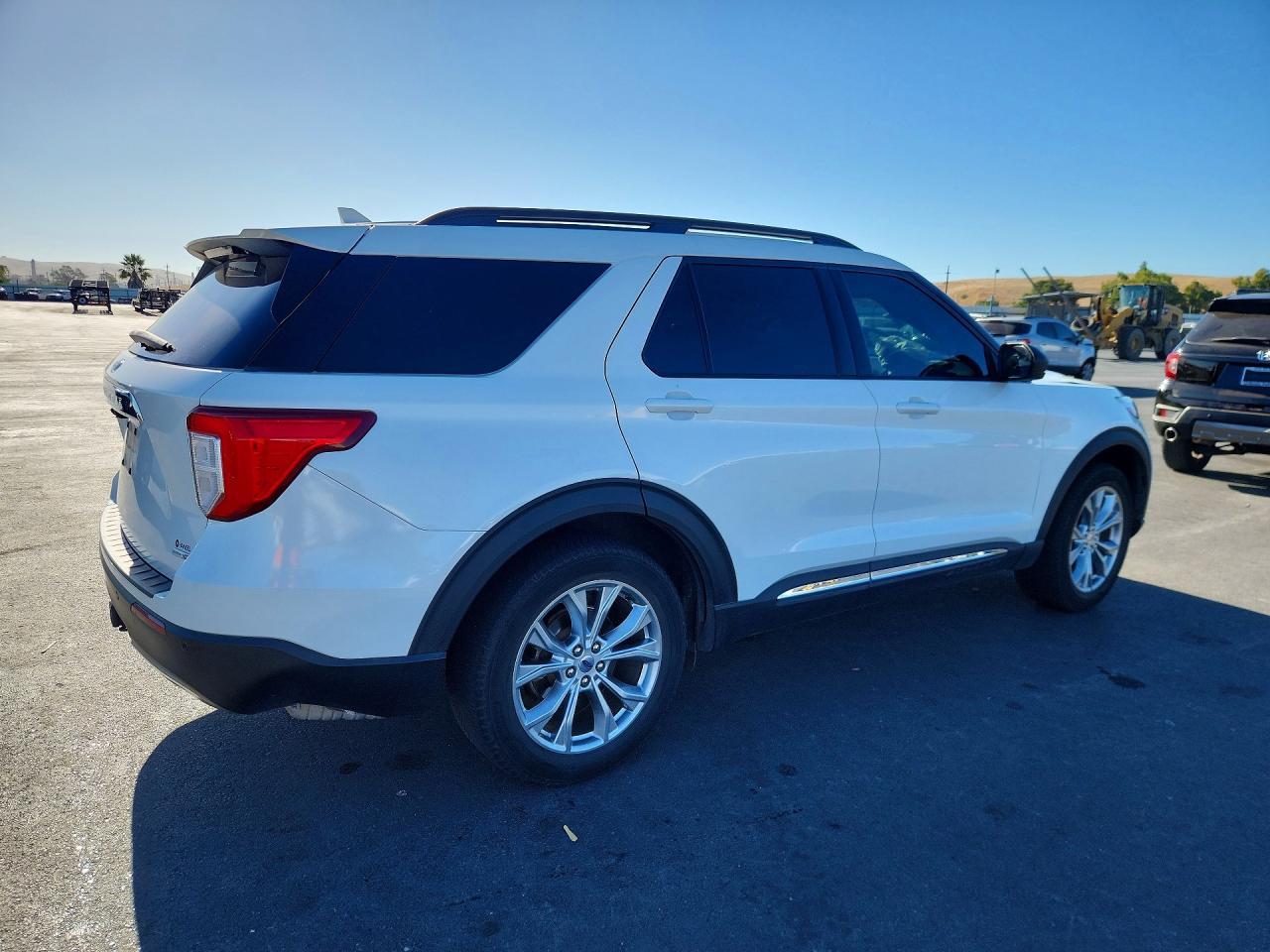 2020 Ford Explorer Xlt - Фото 3