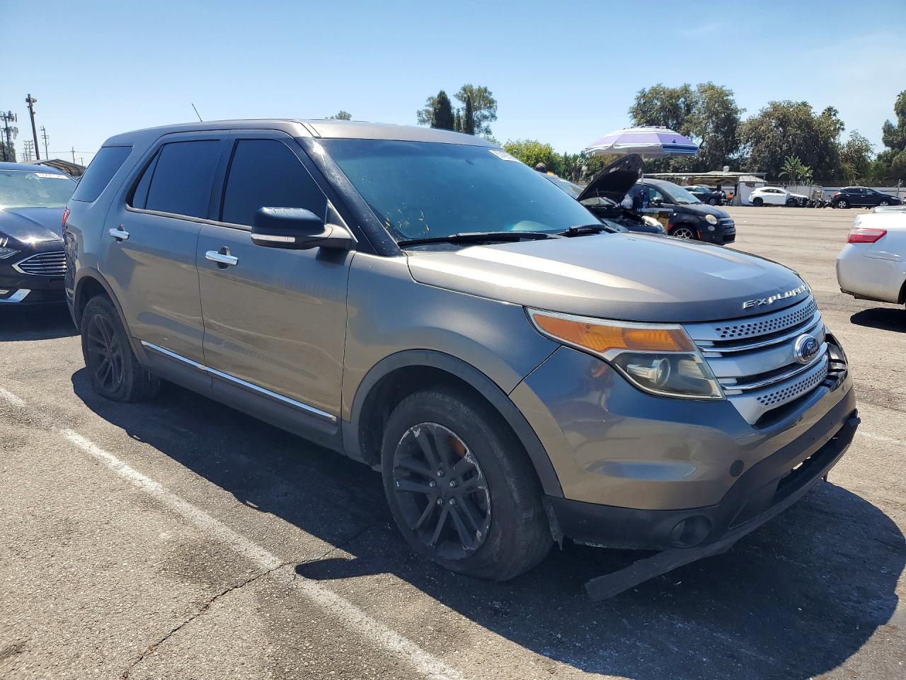 2014 Ford Explorer Xlt - Image 4