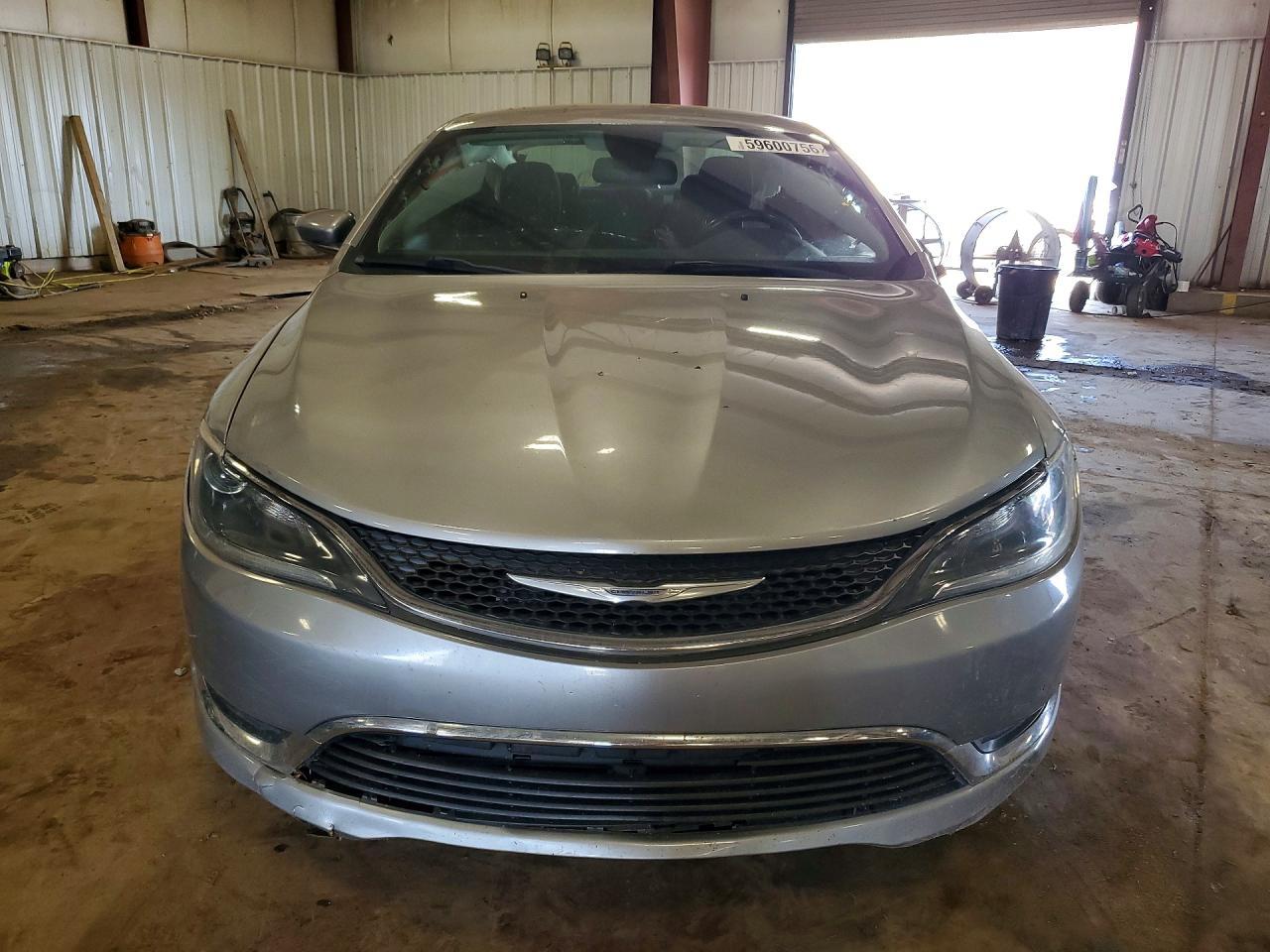 2015 Chrysler 200 Limited - Image 5