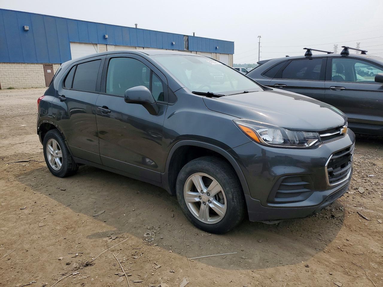 2019 Chevrolet Trax Ls - Image 4