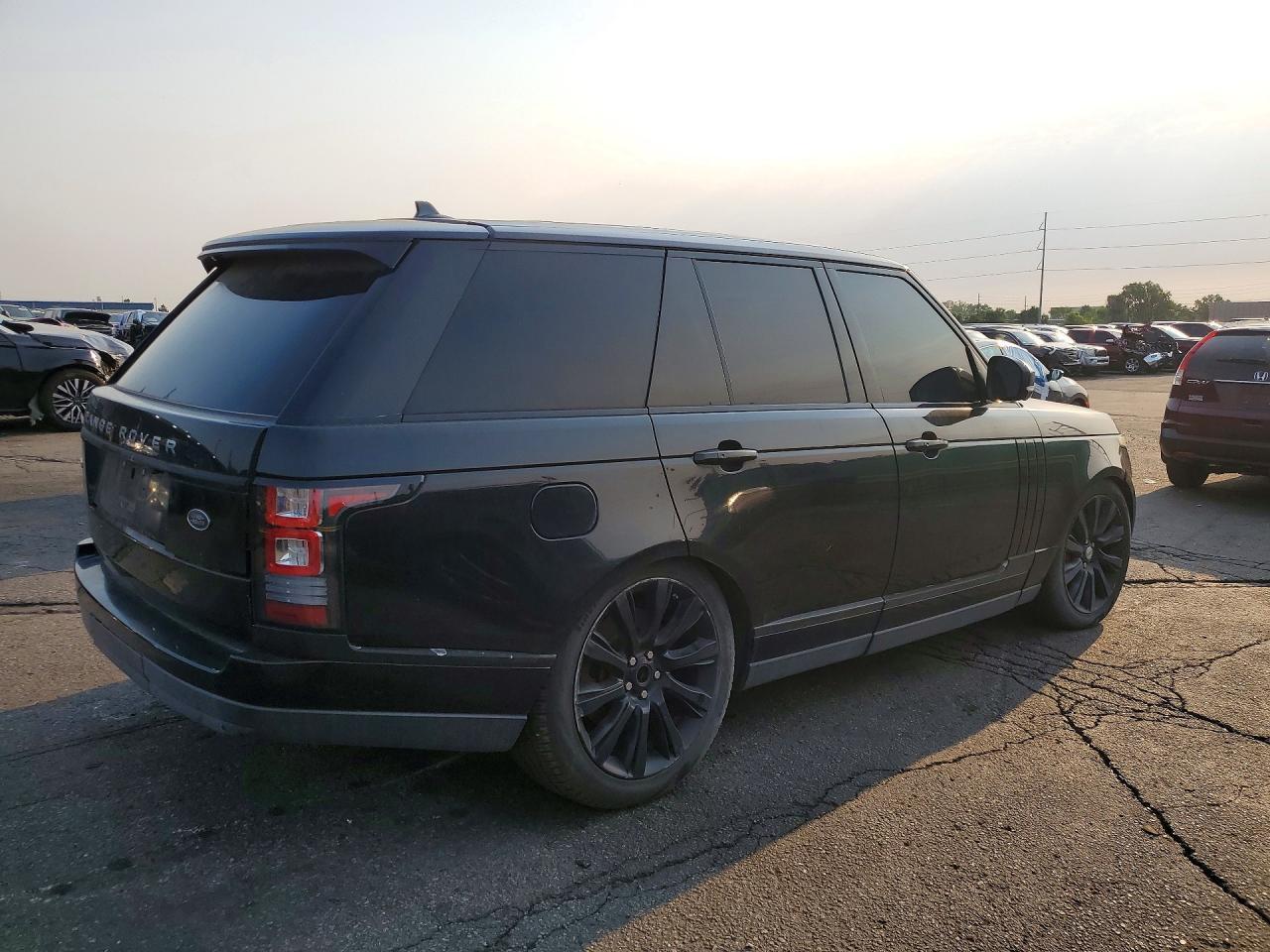 2016 Land Rover Range Rover Supercharged - Фото 3
