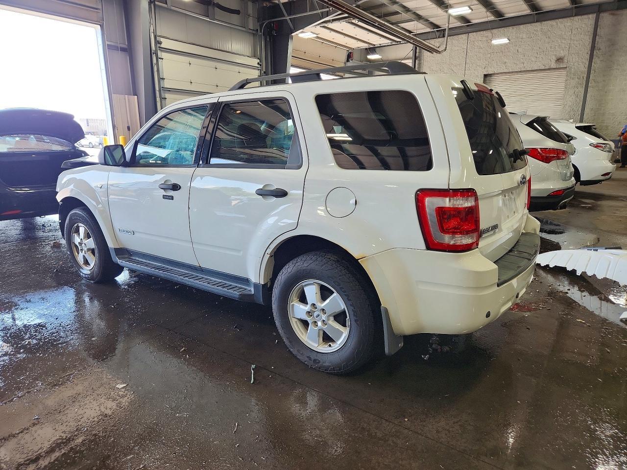 2008 Ford Escape Xlt - Фото 2