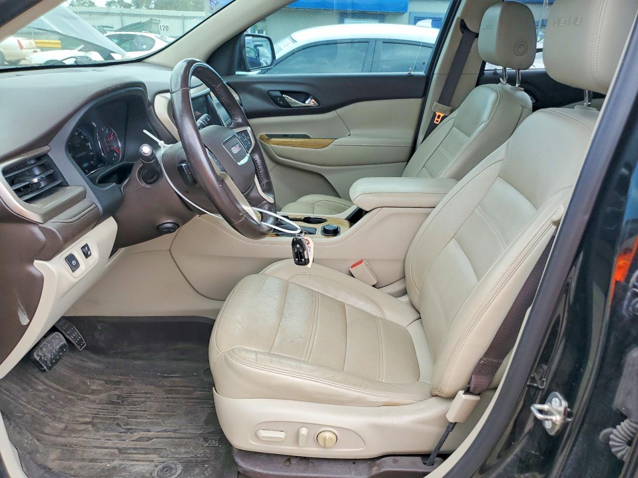 2018 GMC Acadia Denali - Фото 7