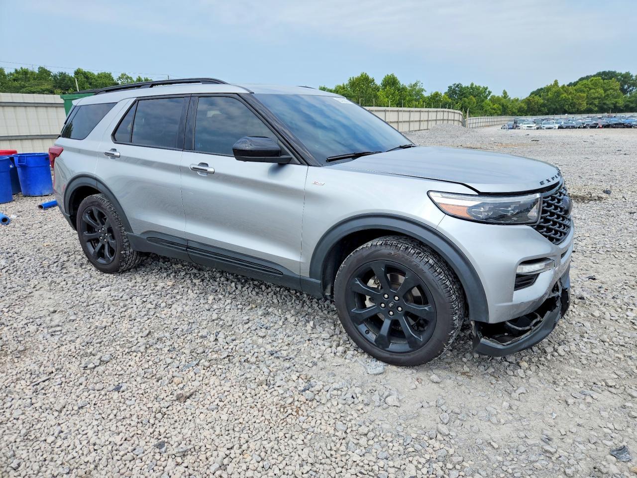 2023 Ford Explorer St-Line - Image 4