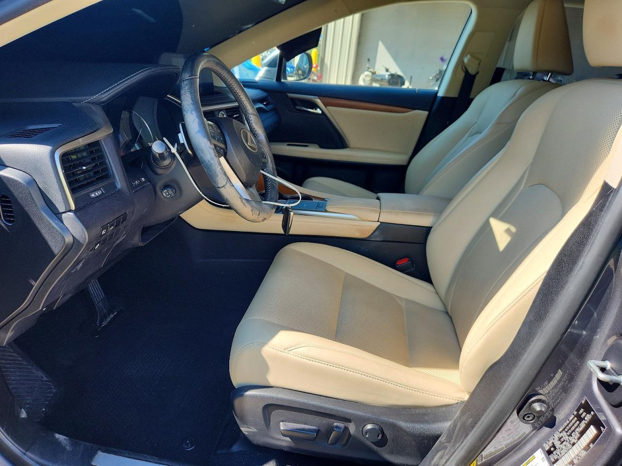 2022 Lexus Rx 350 - Image 7