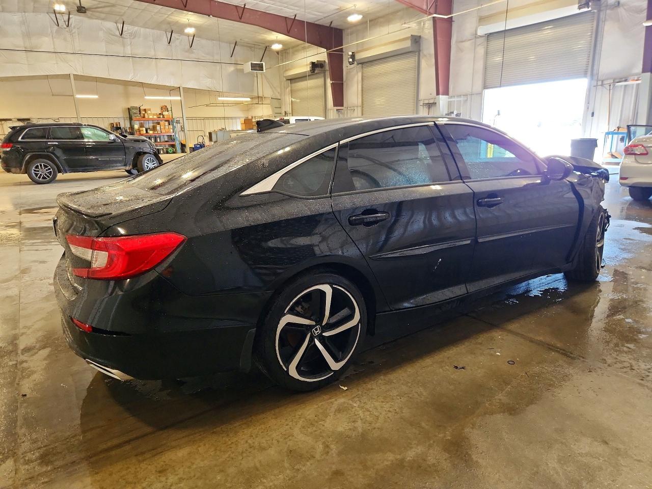 2021 Honda Accord Sport - Фото 3