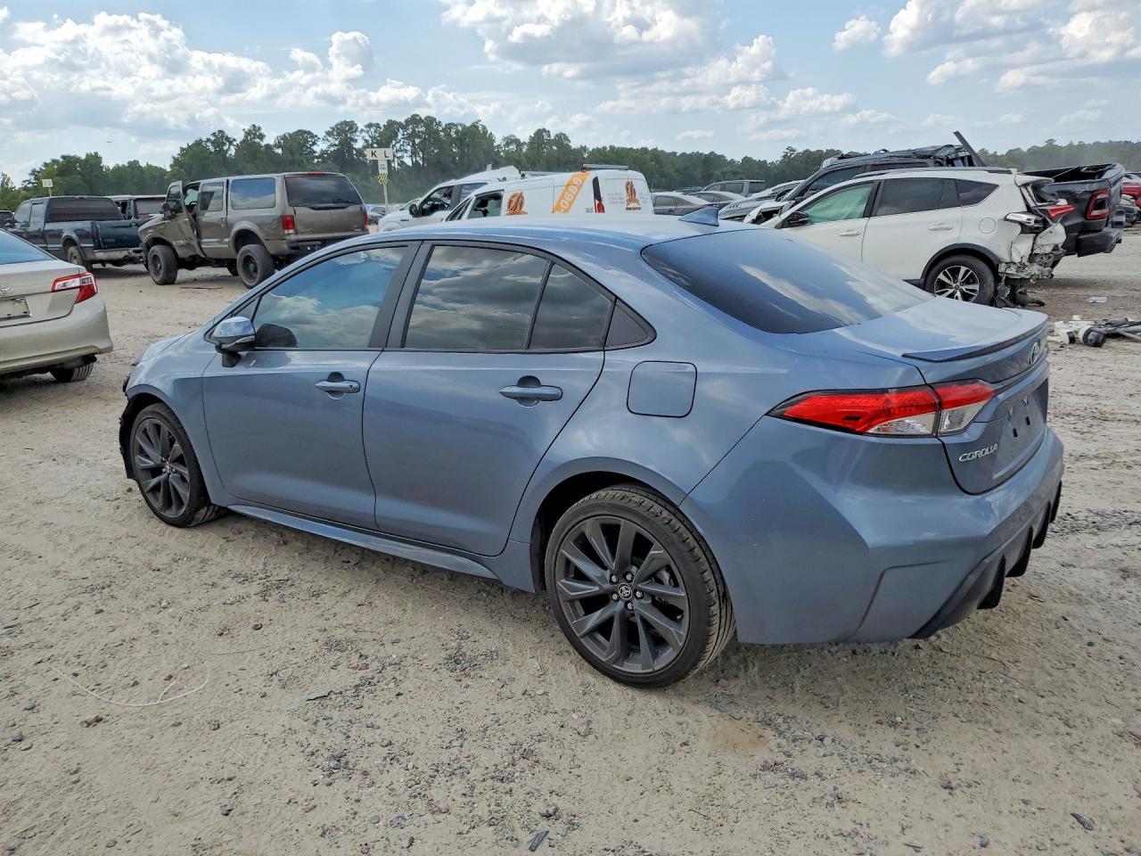 2024 Toyota Corolla Se - Image 2