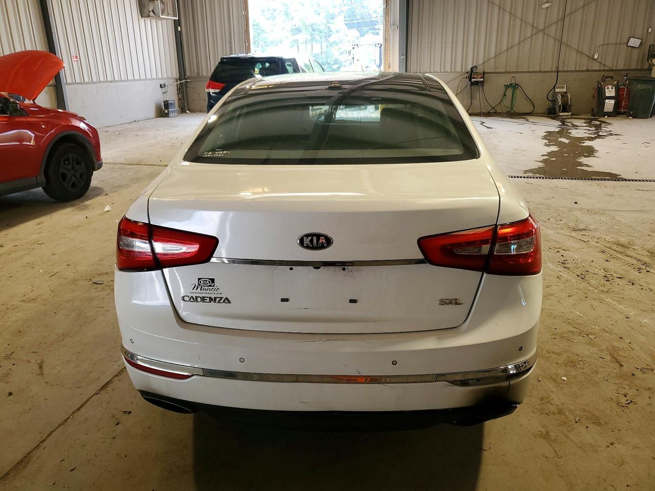 2014 Kia Cadenza Limited - Image 6