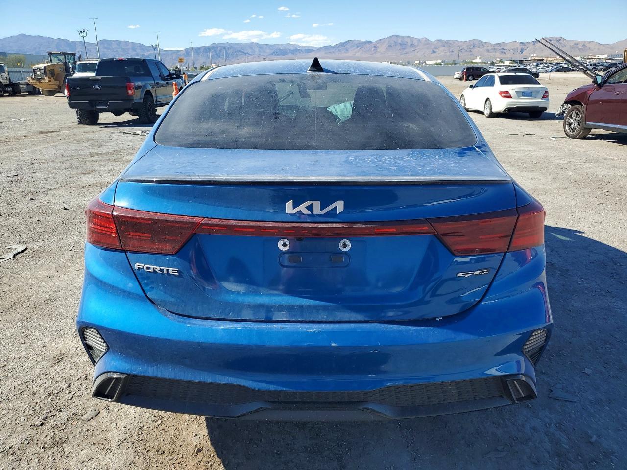 2022 Kia Forte Gt Line - Фото 6