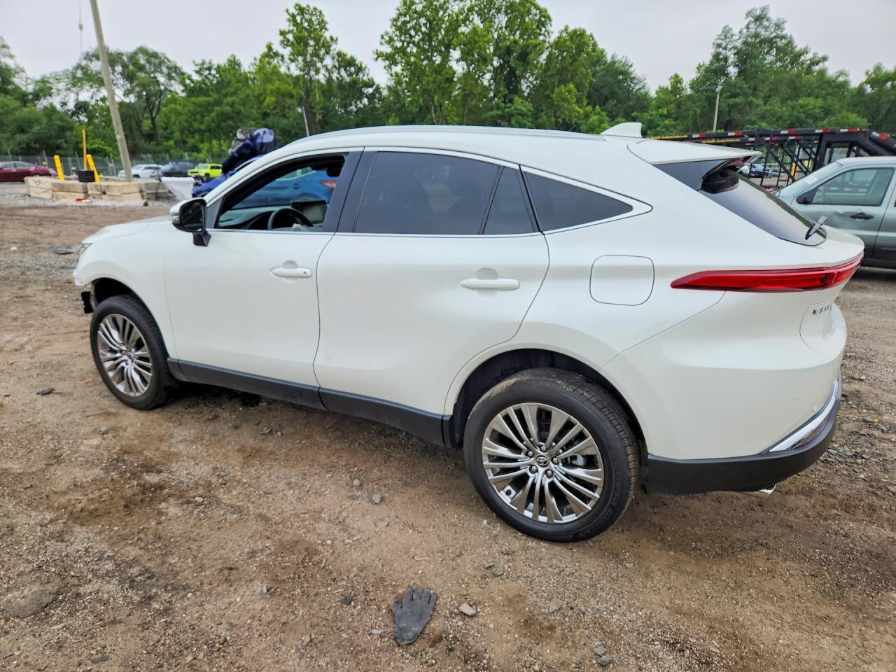 2022 Toyota Venza Xle - Фото 2