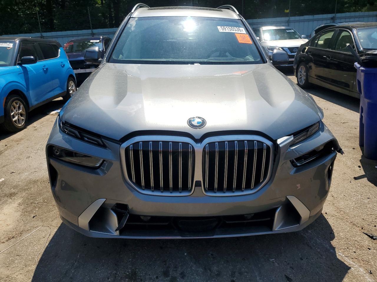 2025 BMW X7 xDrive40I - Фото 5