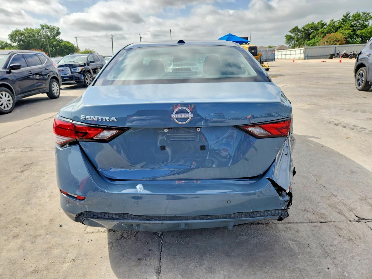 2025 Nissan Sentra Sv - Image 6