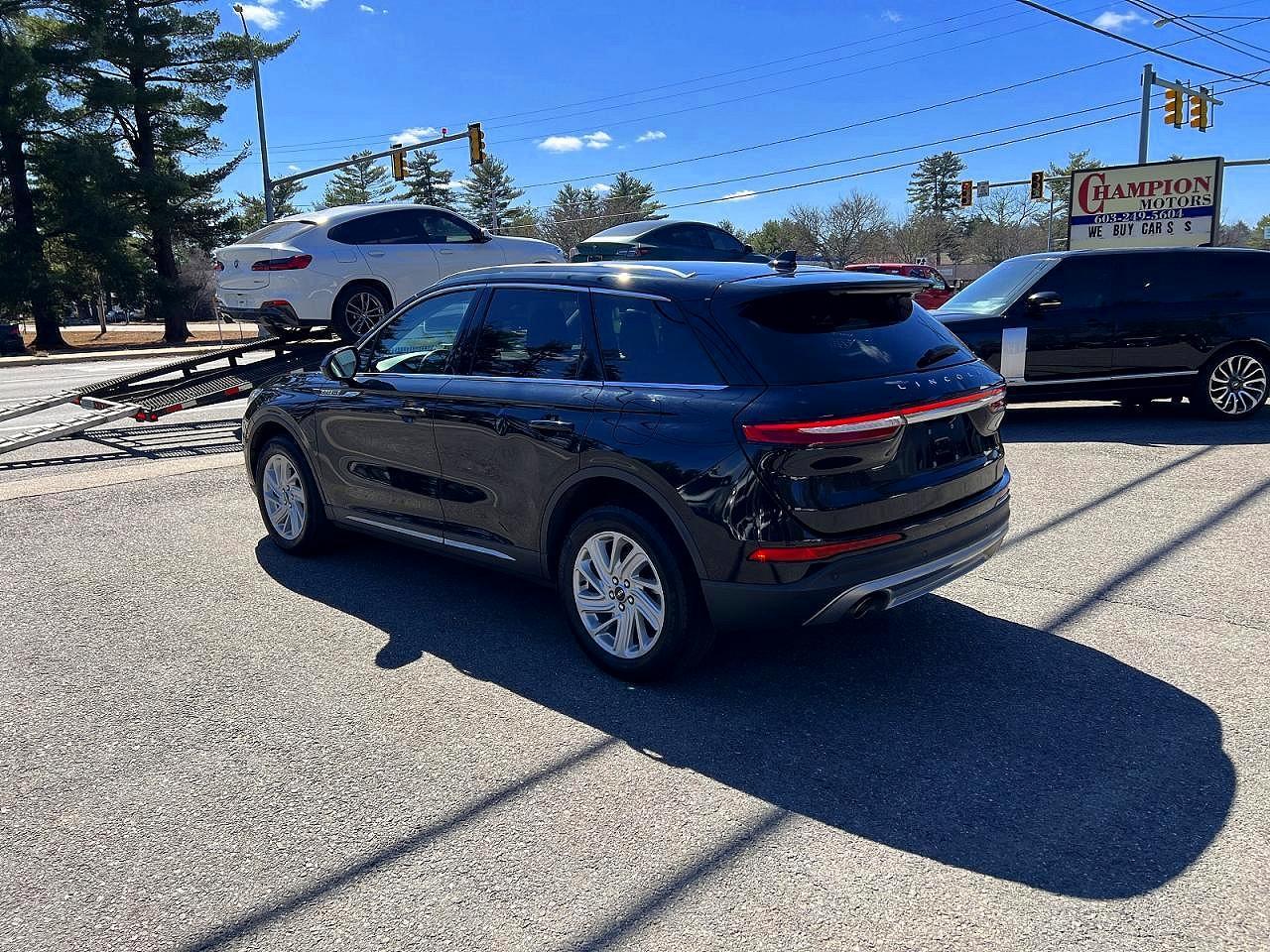 2022 Lincoln Corsair - Фото 3