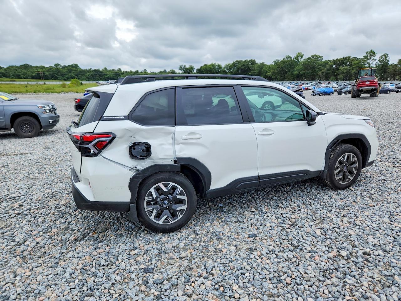 2026 Subaru Forester Premium - Фото 3