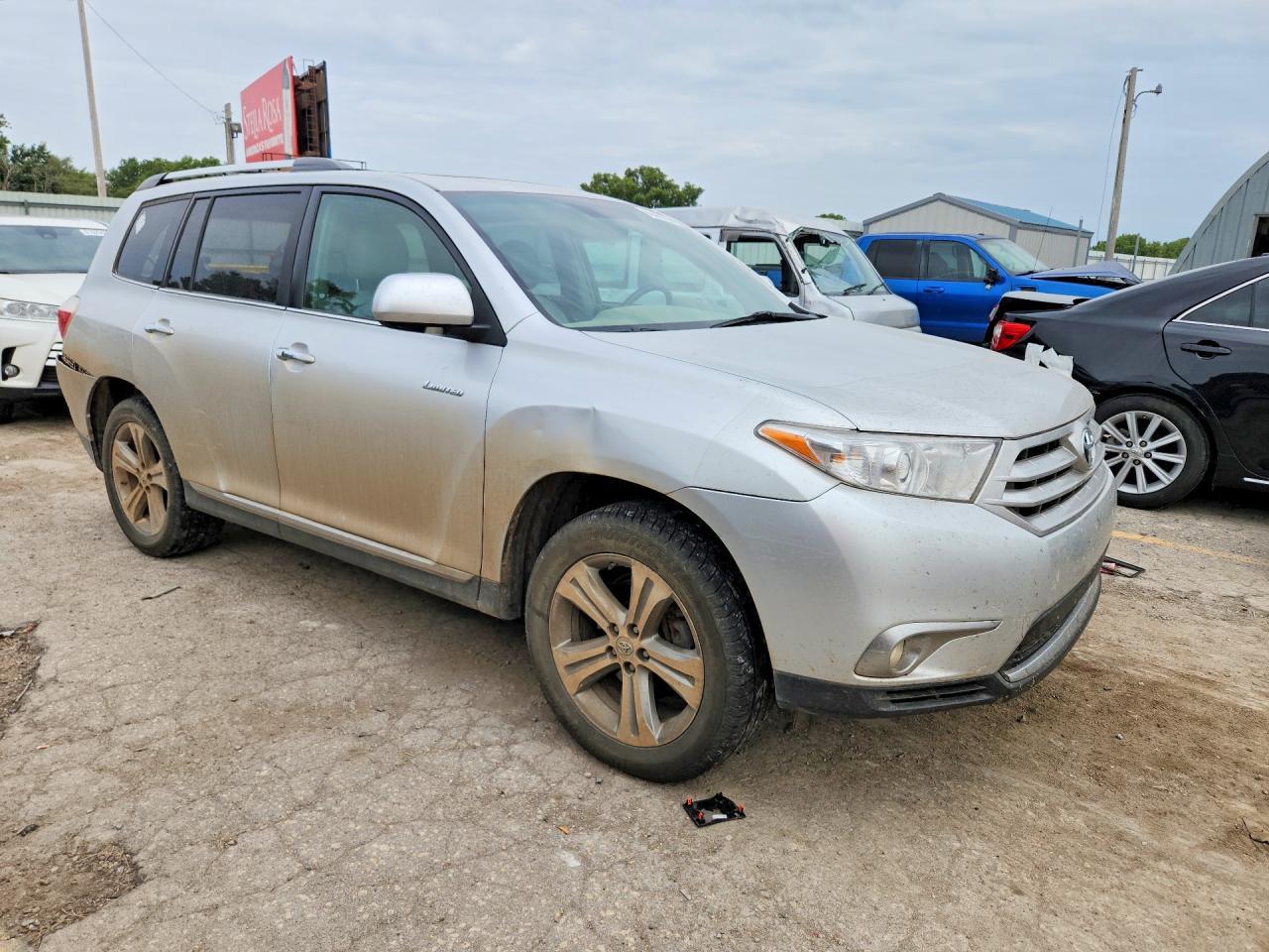 2011 Toyota Highlander - Image 4