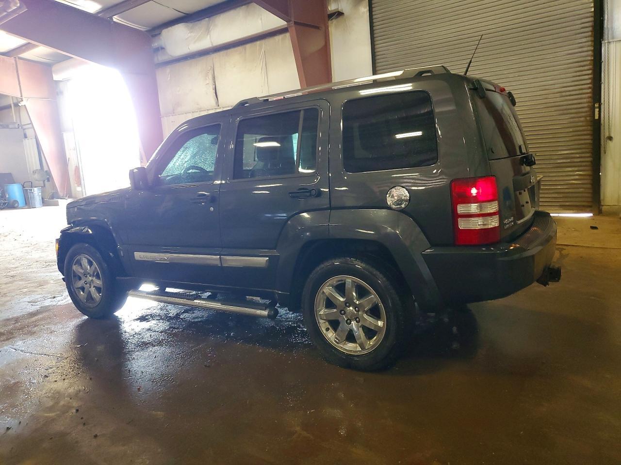 2011 Jeep Liberty Limited - Фото 2