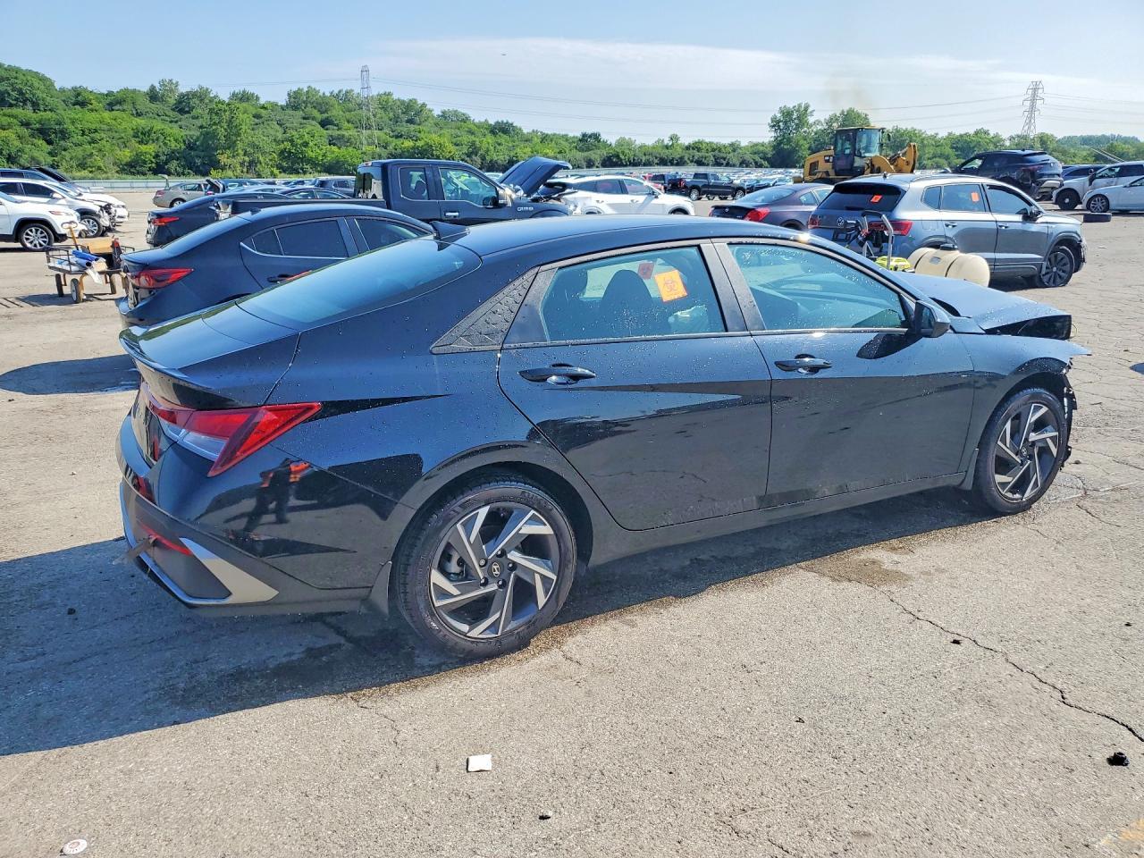 2025 Hyundai Elantra Sel Sport - Image 3
