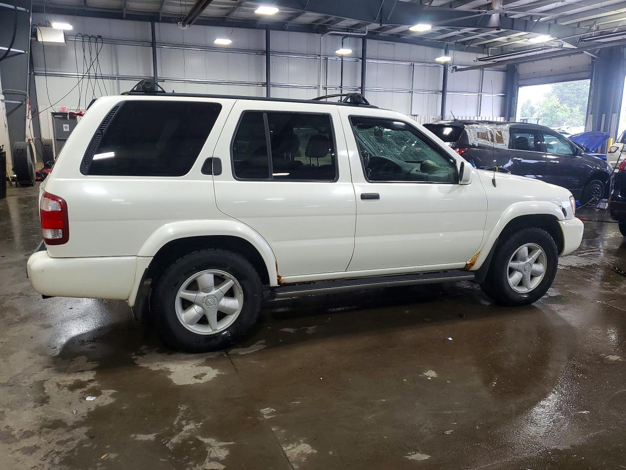 2001 Nissan Pathfinder Se - Image 3