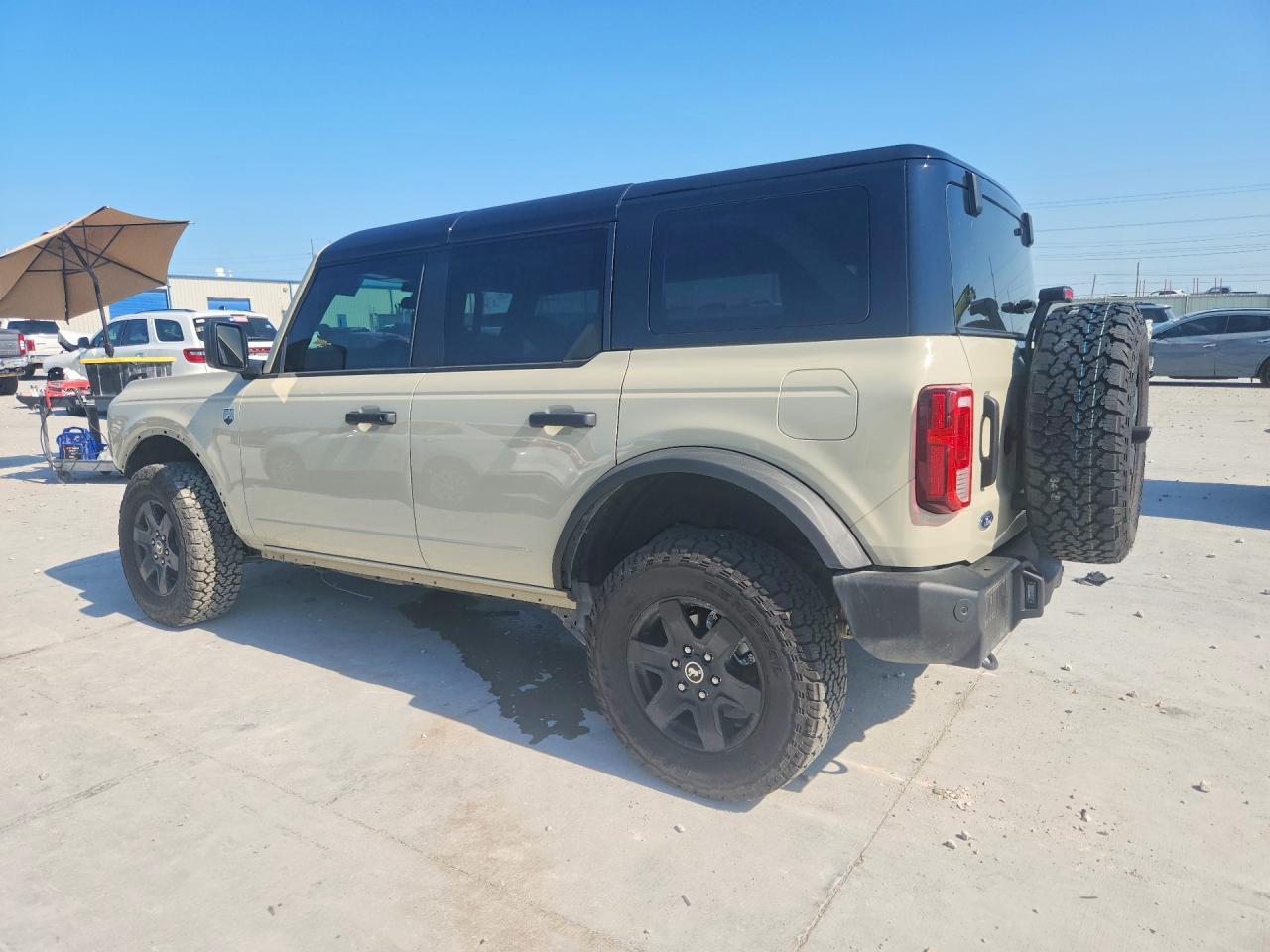 2025 Ford Bronco Big Bend - Image 2