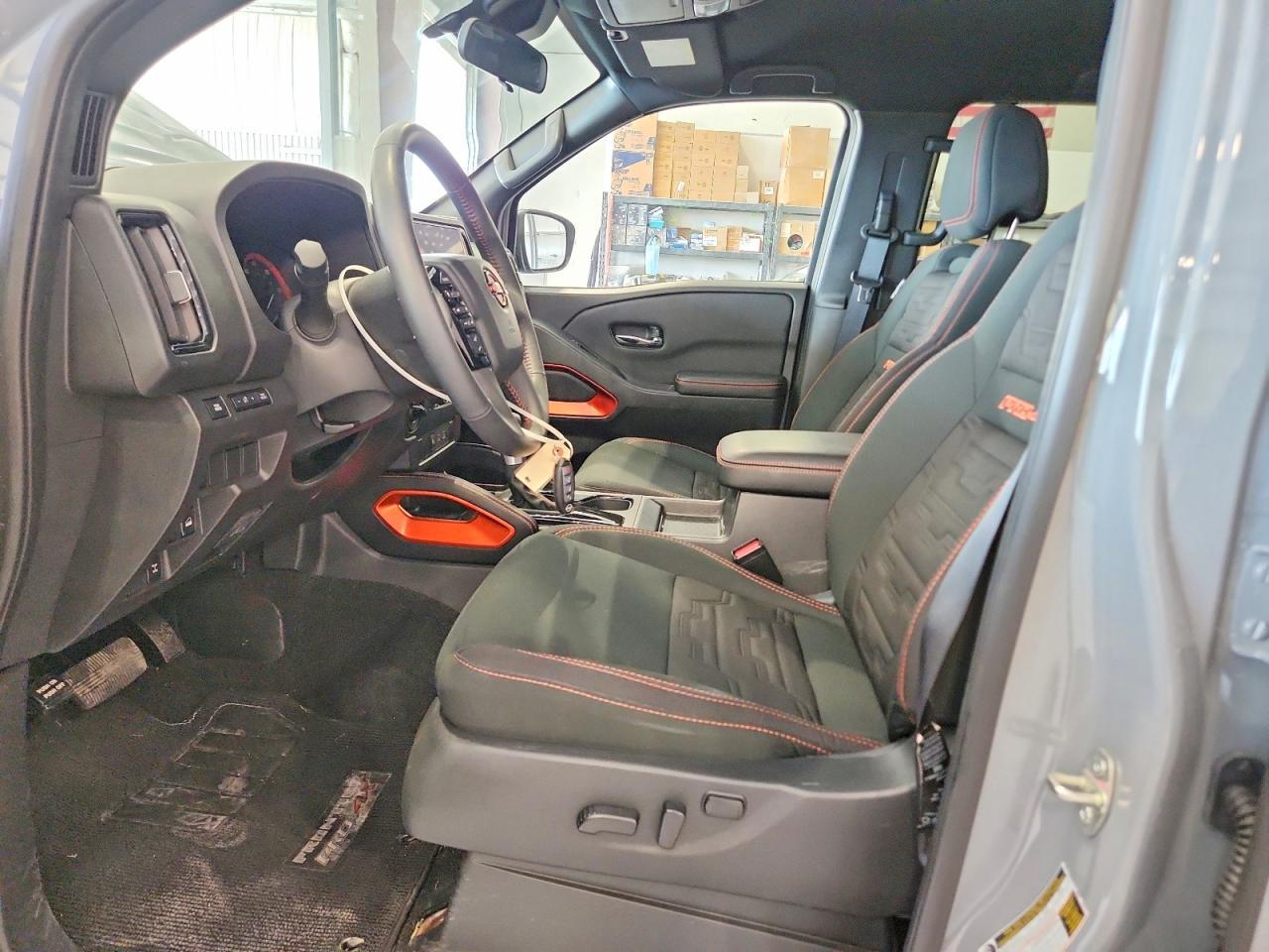 2025 Nissan Frontier Pro-4X - Фото 7