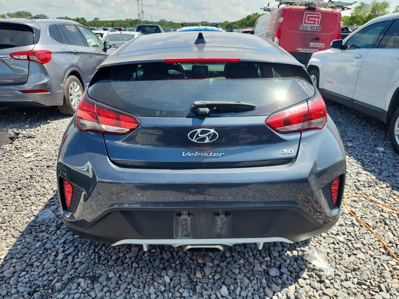 2019 Hyundai Veloster - Фото 6