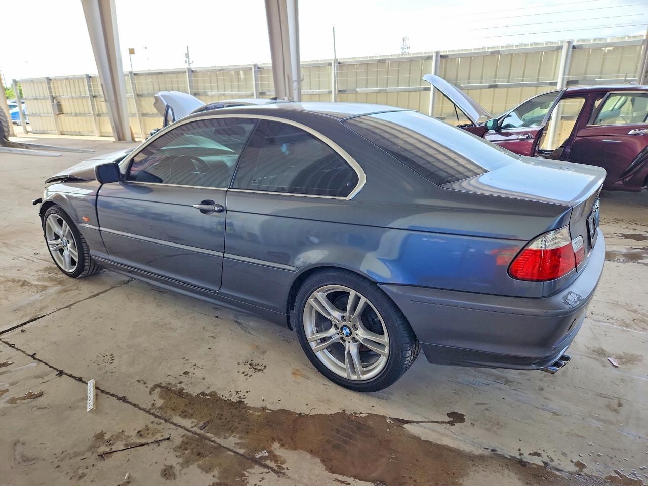 2002 BMW 325 - Image 2