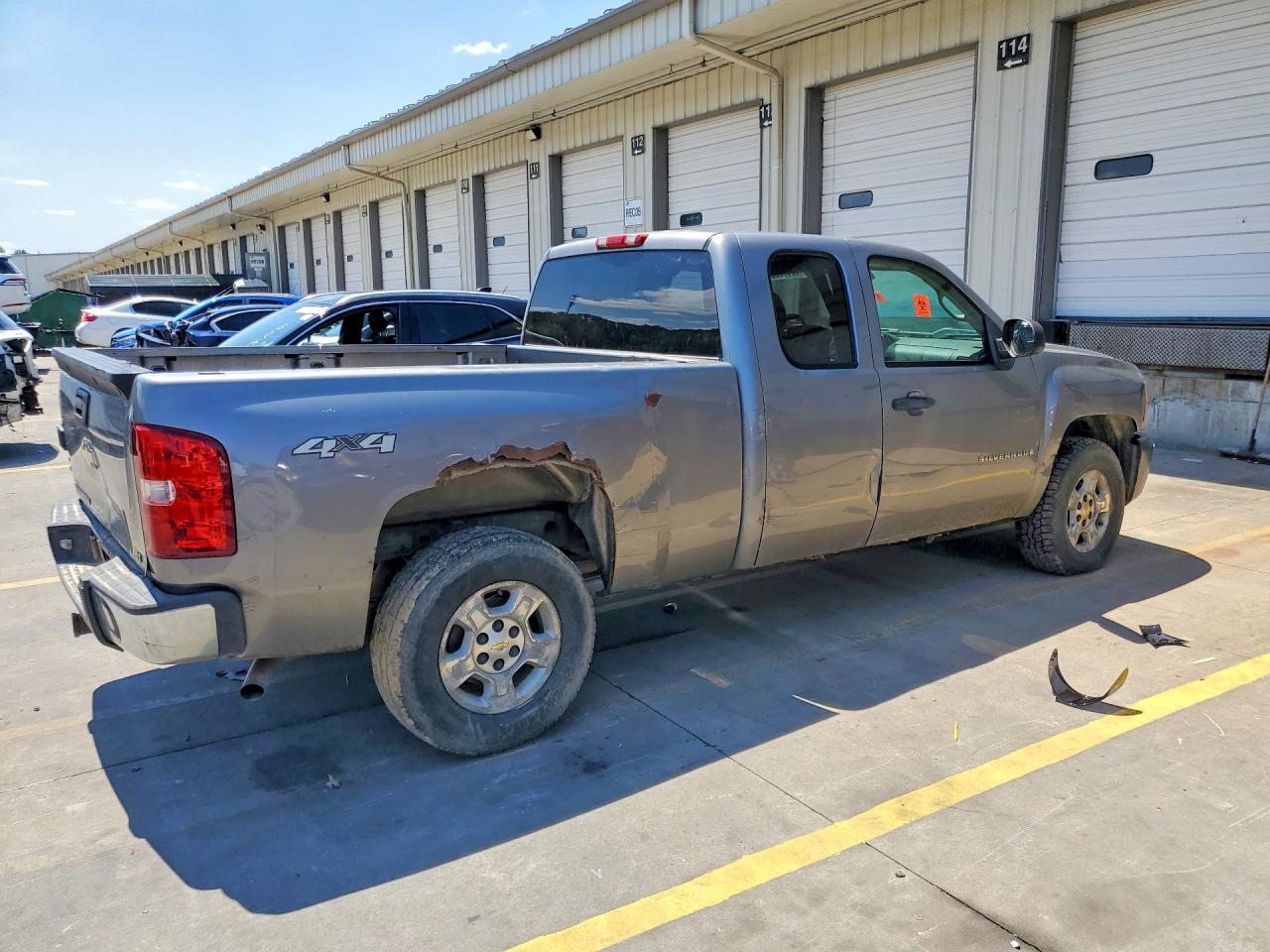 2008 Chevrolet Silverado K1500 - Фото 3