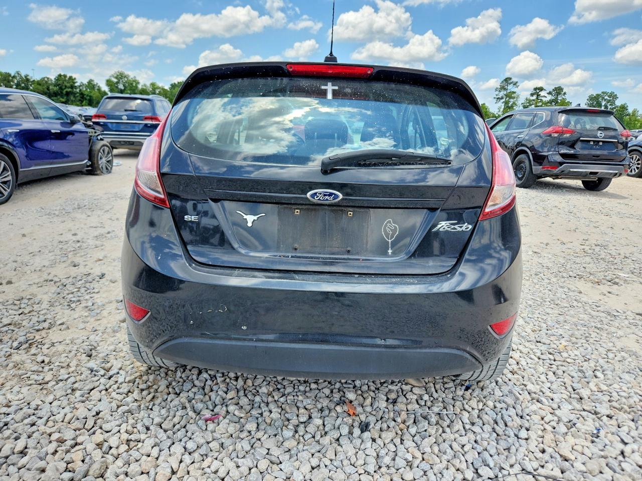 2014 Ford Fiesta Se - Фото 6