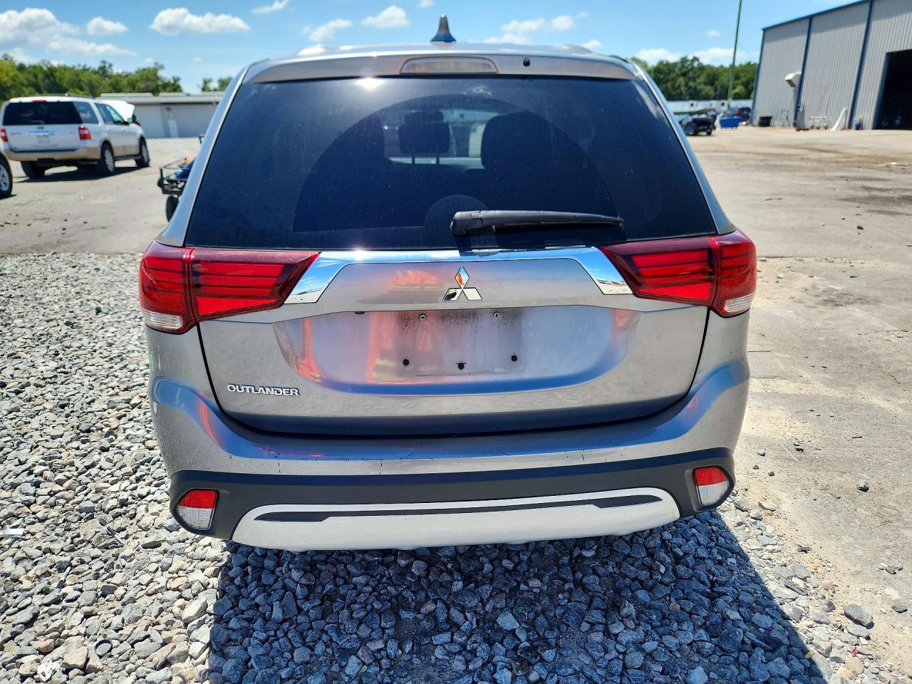 2020 Mitsubishi Outlander Es - Фото 6