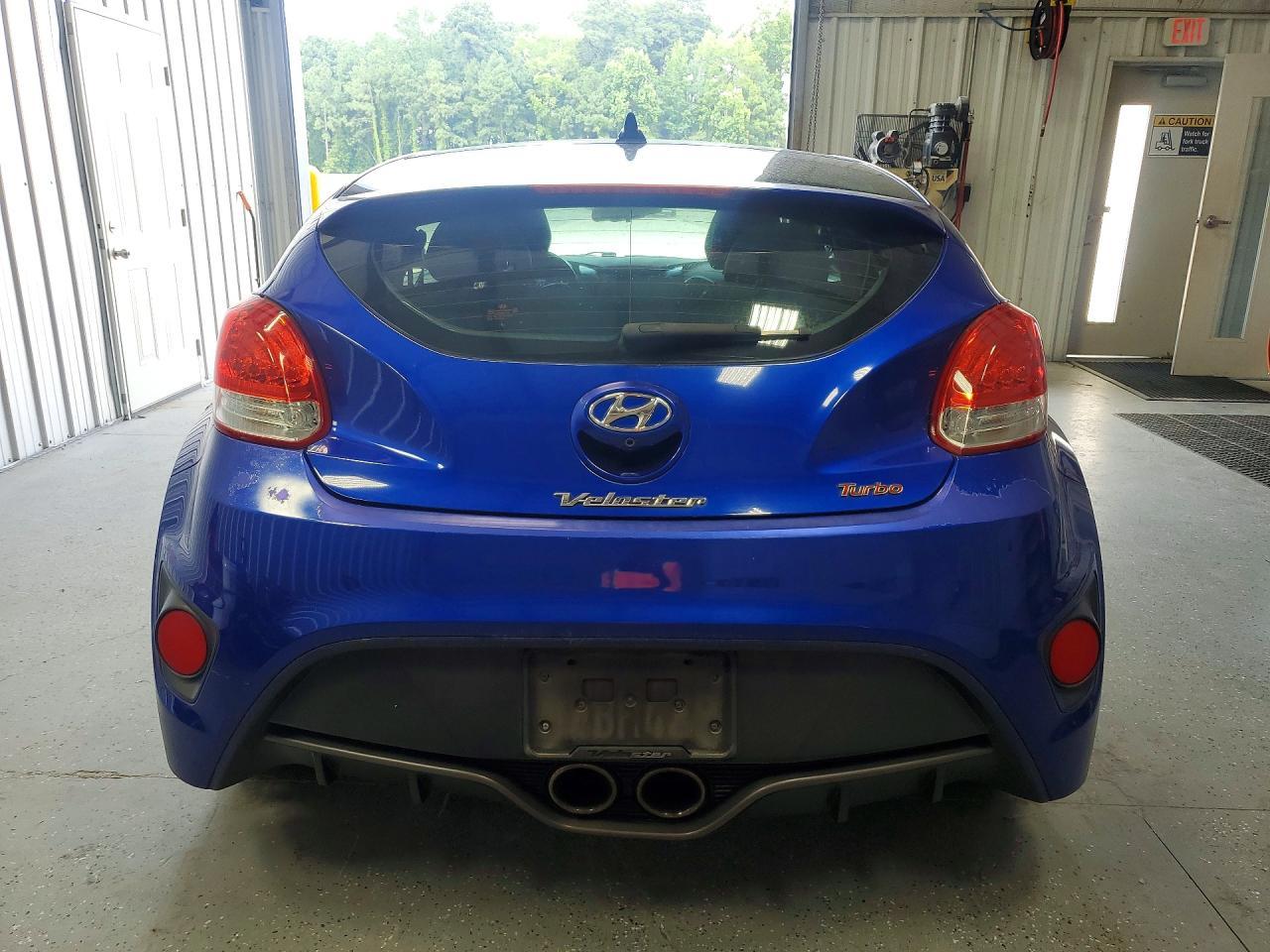 2015 Hyundai Veloster Turbo - Фото 6