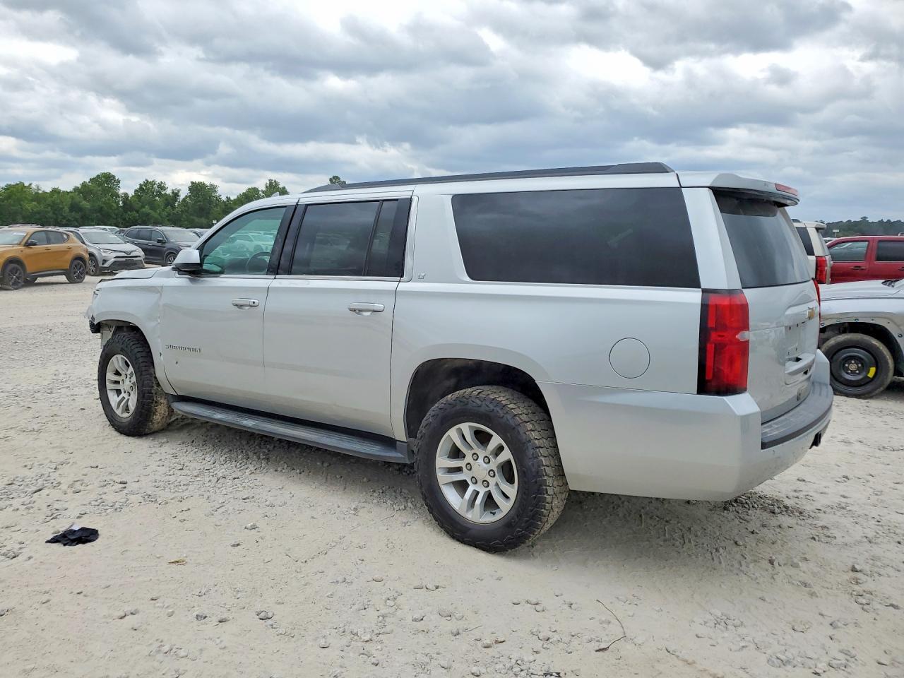 2019 Chevrolet Suburban K1500 Lt - Фото 2