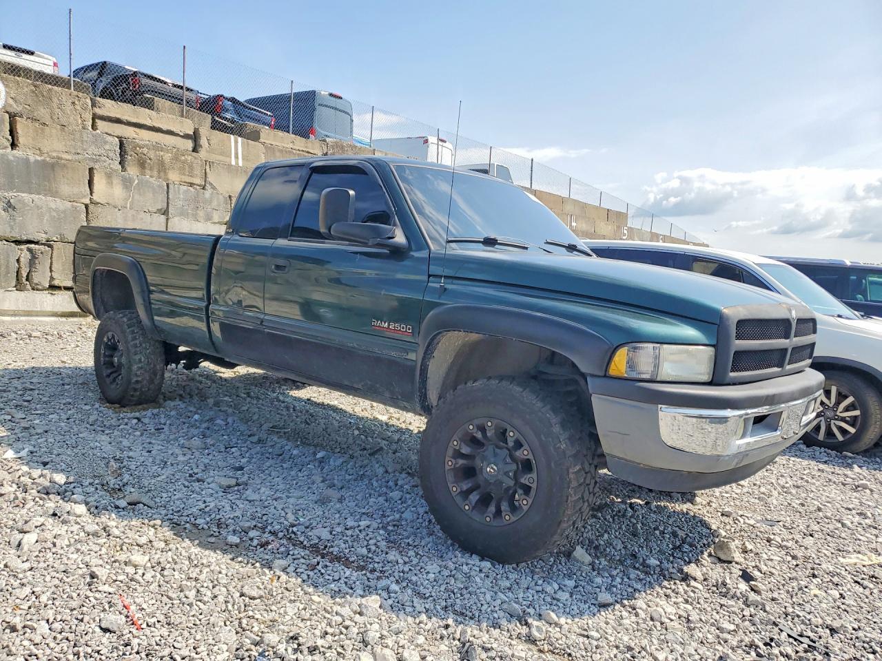 2001 Dodge Ram 2500 - Фото 4