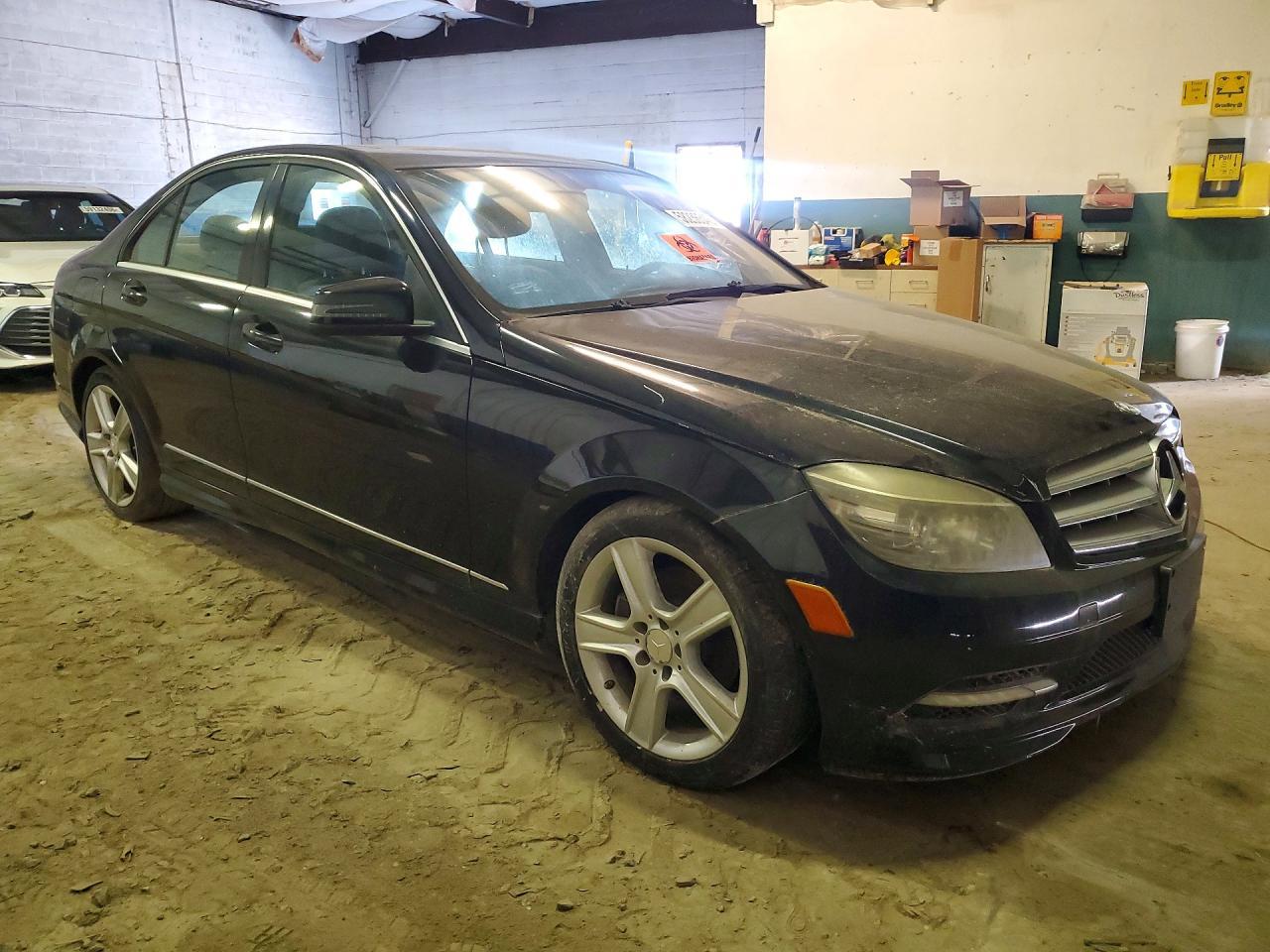 2011 Mercedes-Benz C 300 4Matic - Image 4