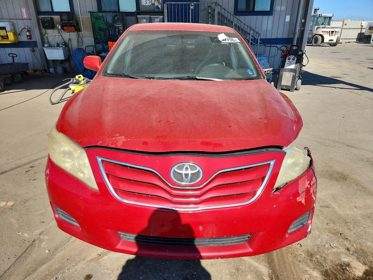 2010 Toyota Camry Le - Image 5