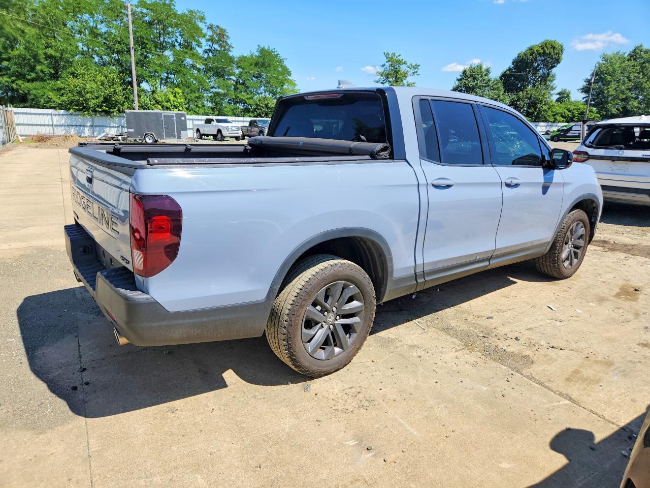 2024 Honda Ridgeline Sport - Image 3
