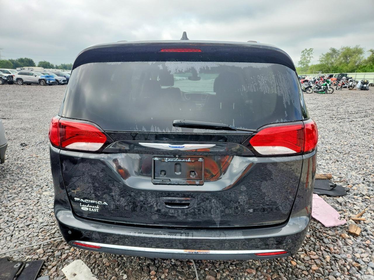 2018 Chrysler Pacifica Touring L Plus - Image 6