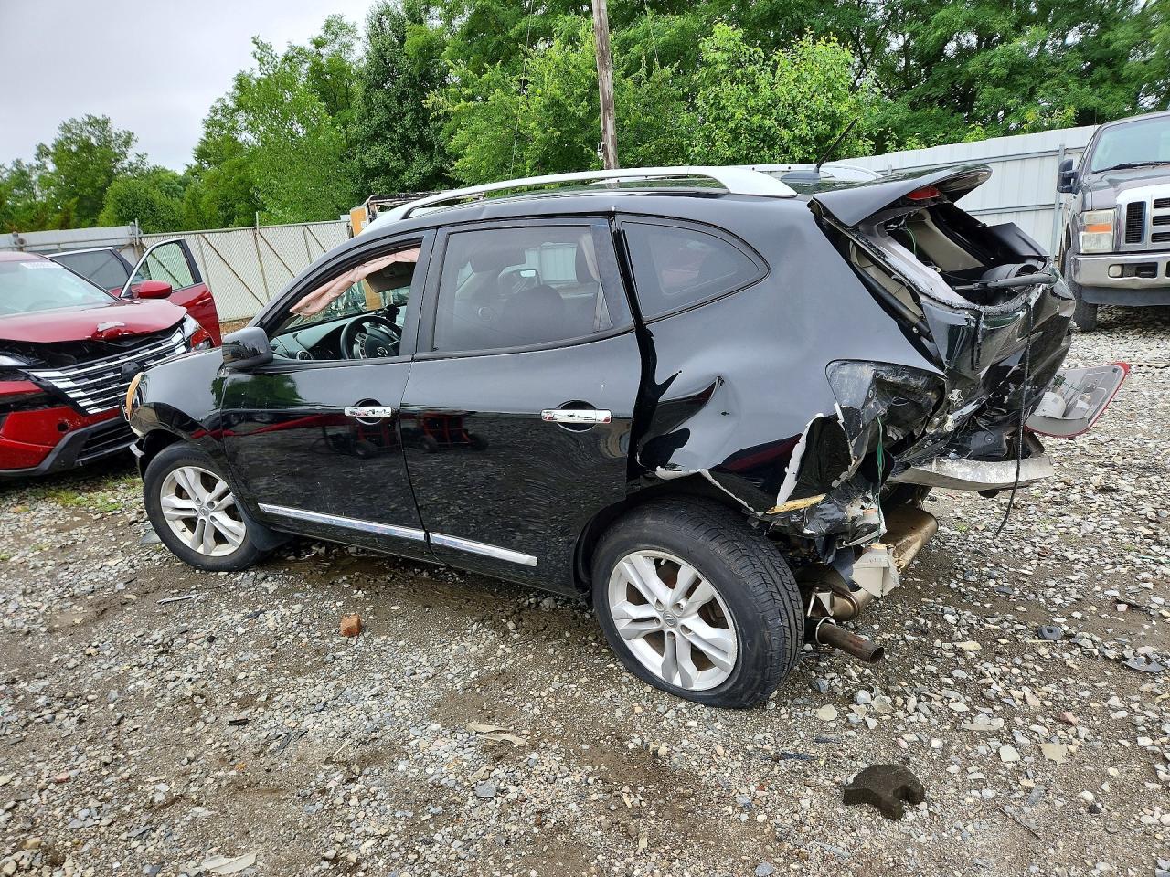 2012 Nissan Rogue S - Image 2