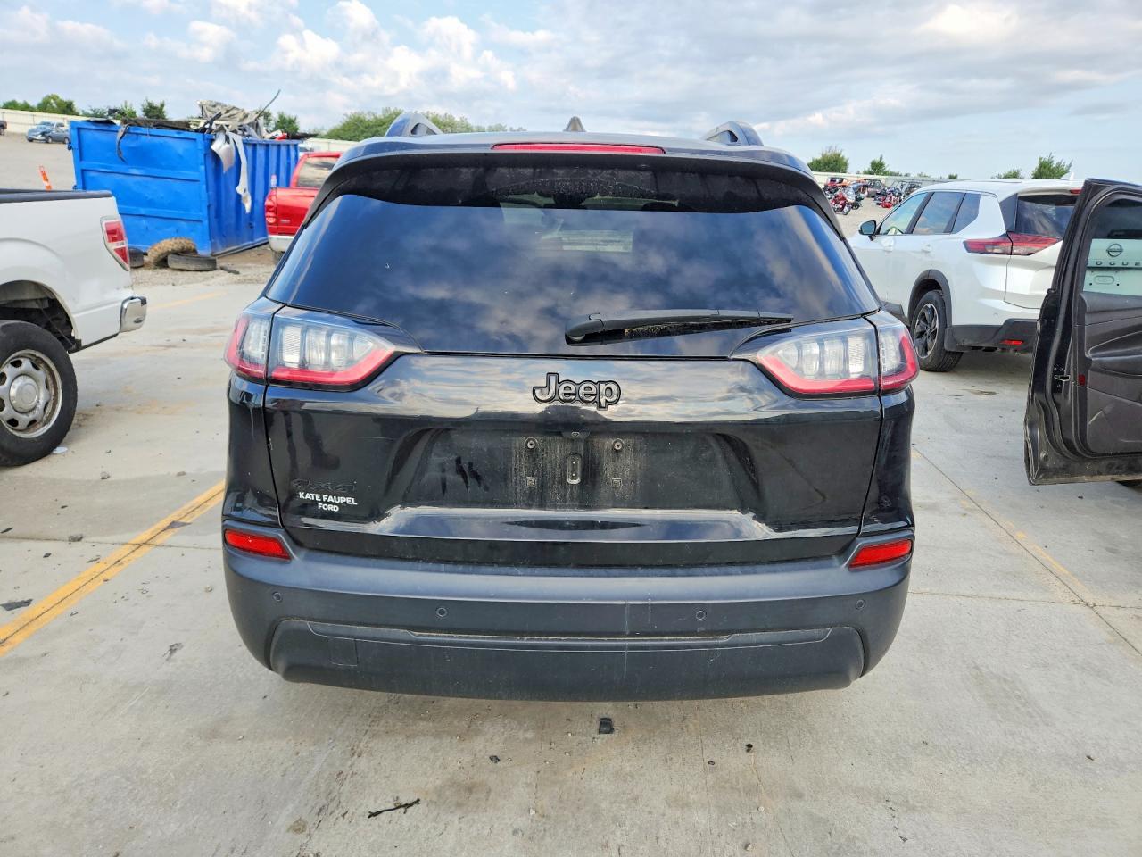 2021 Jeep Cherokee Latitude Plus - Фото 6