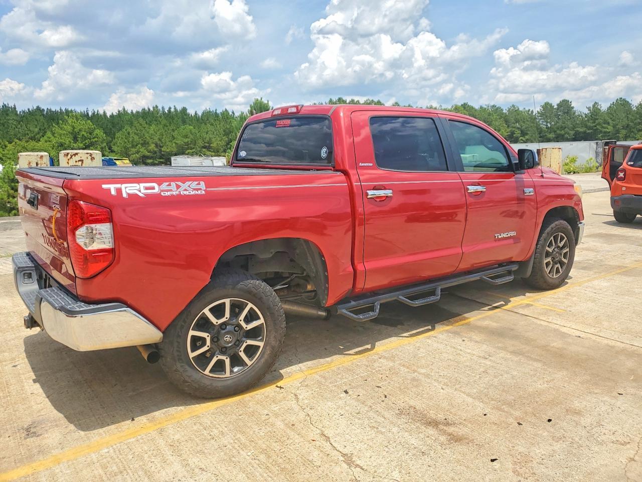2014 Toyota Tundra Crewmax Limited - Image 3