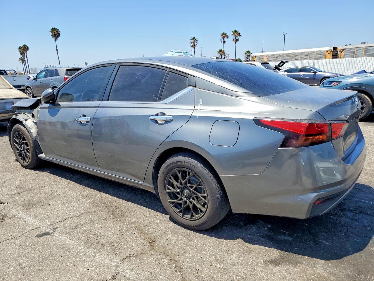 2020 Nissan Altima S - Image 2