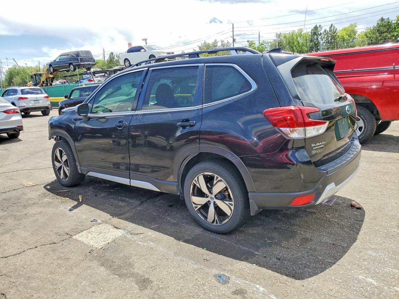 2020 Subaru Forester Touring - Фото 2
